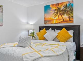 Forever Beach View Sailport Resort Condos Tampa - 2
