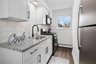 Brand New 1BR Flat, Cozy King Suite - 1