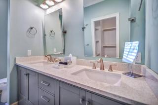 The Bluffton Village Home - 5 BR in Old Town w Carriage Home - Bluffton - 4