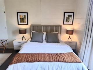 Paeroa bed and breakfast - 7