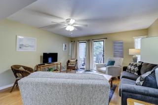 37 Sailmaster 2 BR 25 BA Shipyard - Hilton Head Island - 9