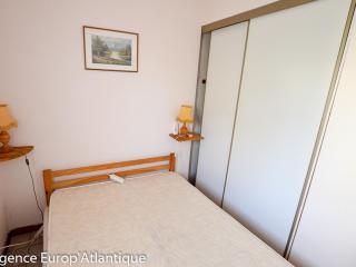 Maison de plain-pied avec piscine surveillée, proche commerces et mer - FR-1-705-5 - La Palmyre - 2