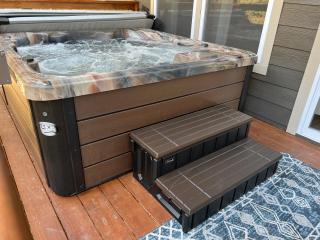 Mins to Gburg Sleeps 8 Hot Tub Arcade Area Pool - Gatlinburg - 8