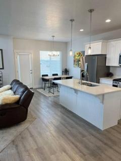 Brand New 3-beds Stylish Entire House at Lehi - Lehi - 3