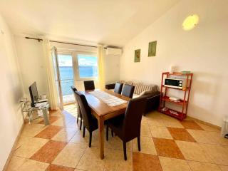 Apartments in Crikvenica 44015 - Dramalj - 1