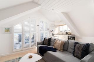 Stunning Views Over Mounts Bay with Balcony - Penzance - 2