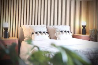 xxBrand Newxx sleeps 8, stylish japandi house - 9