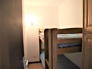 Studio cabine fermée, 4 couchages, balcon ensoleillé, au pied des pistes - Auris en Oisans - FR-1-297-306 - Auris - 2