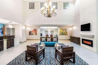 La Quinta by Wyndham Hillsboro - Hillsboro - 9