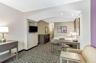 La Quinta by Wyndham Hillsboro - Hillsboro - 2