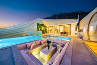 Villa Su in Kalkan 1 - 2