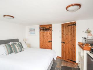Mur Cwpwl - Annex - Abersoch - 7