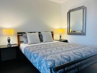 Cooks Endeavour Motor Inn - Tweed Heads - 3