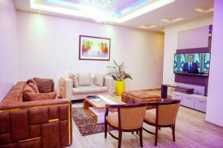 God's Touch Apartments Signature - 2