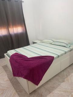 Apartamento com área comum partilhada e quarto individual ou partilhado - - 0