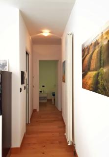 Lake View Gateway - by MyHomeInComo - 1