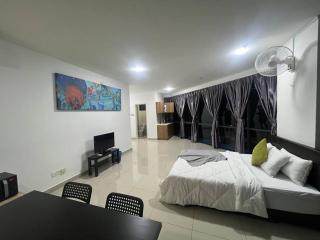 Entire Unit PJ PacificTower Pool Parking Opp JayaOne - Petaling Jaya - 0