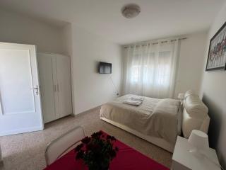 Casa Roma rooms& apartmens - Padua - 2