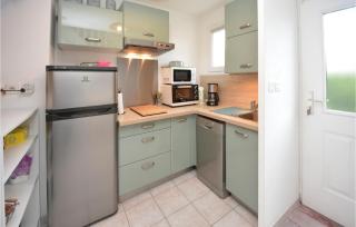 2 Bedroom Cozy Home In Aigues-Mortes - Aigues-Mortes - 4