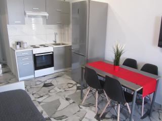 Luxury fully Equipped Apartment in Village Center - Pefkohori - 0