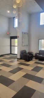 Royal Inn & Suites - Akron - 7