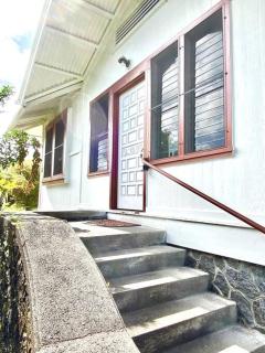 YOUR HILO HOMEBASE - Lovely 3 Bedroom in Heart of Hilo with AC! - Hilo - 9