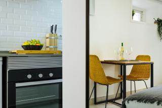 Cozy & SMALL studio in the center - Lissabon - 1