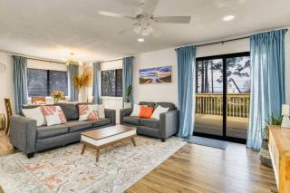 Woodsy Retreat, steps to Bay - Hot tub! - Gulf Breeze - 0