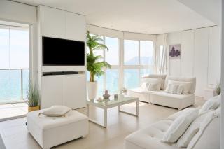 Luxury Apartment on the Beach - 8