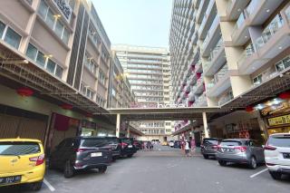 Tower A, 9th Floor, No 12 in Lubuk Baja Favehotel, Apartment in Nagoya Thamrin City - Nagoya - 3
