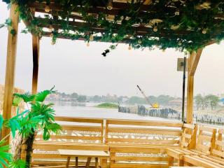 Amazing Waterfront 1-Bed Apt With 24HRS PWR And Fast Wi-Fi - Lagos - 1