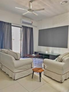 Shah Alam Setia Alam SCCC 3 Storey Semi D 13 Pax - Shah Alam - 9