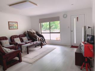 Home Away From Home-(Room1) - Gold Coast - 8