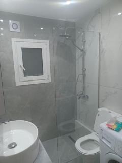 Cozy Renovated Apartment - Atene - 5
