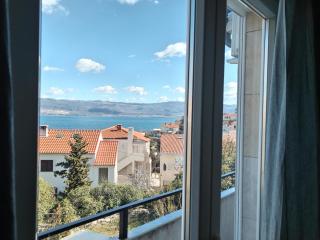 Island Bliss - 150 m from the beach, with sea view - Vrbnik - 1
