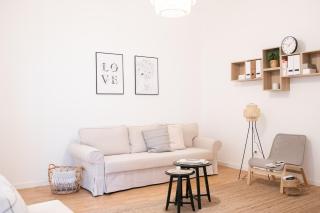 Scandi Custom 2-BDR Apartment - Budapest - 7