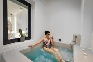 George & Joanna Suites Santorini - Fira - 6