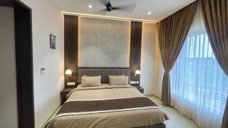 HOTEL VAHINI GRAND - Bhavāni - 4