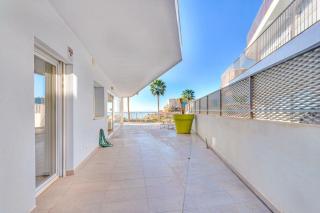 Ocean & pool view 3-bedroom apt. - 1
