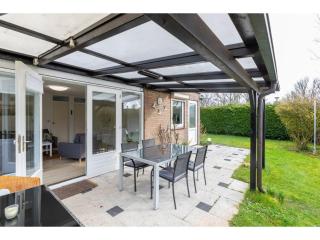 Holiday home near the popular Veerse Meer - Kortgene - 9