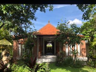 Tiis Garden Puri Villas - Gianyar - 2