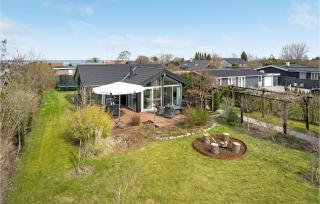 Awesome Home In Strøby With Wifi - 9
