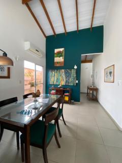 Casa em condomínio a 600m da praia de Pernambuco ideal para família - Guarujá - 2