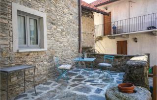 2 Bedroom Nice Home In Albagnano Di Bee - Bee - 8