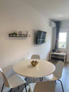 Apt céntrico con vistas, recep 24 hs, consultar piscinas - 5