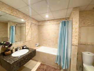 JBR 3 Bedroom Specious Beach Apartment - Dubai - 5