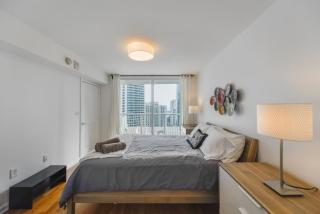 Fantastic 2BR Condo on 31st Floor Free Parking - Miami - 8