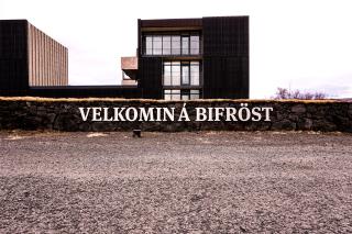 Wonderful apartment with beautiful natural pearls. - 8