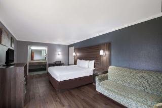 Econo Lodge near The Domain - The Arboretum - Austin - 2
