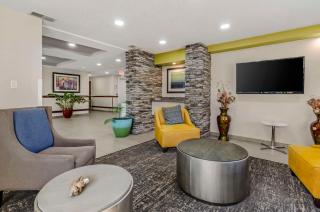 Clarion Pointe Staunton East - Staunton - 6